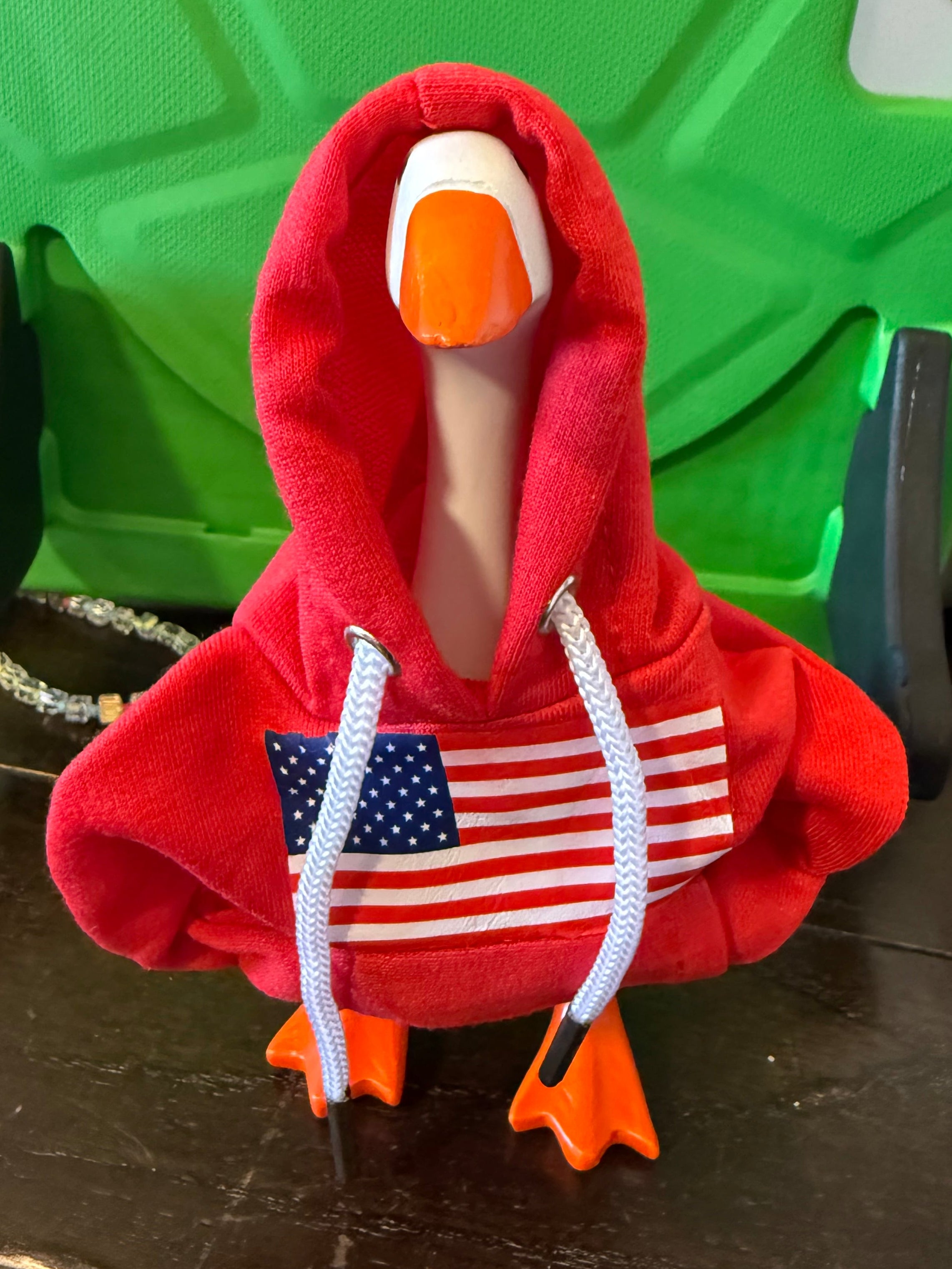 Mini 7” Goose Hoodie Outfit – Fits 7-Inch Desktop Geese