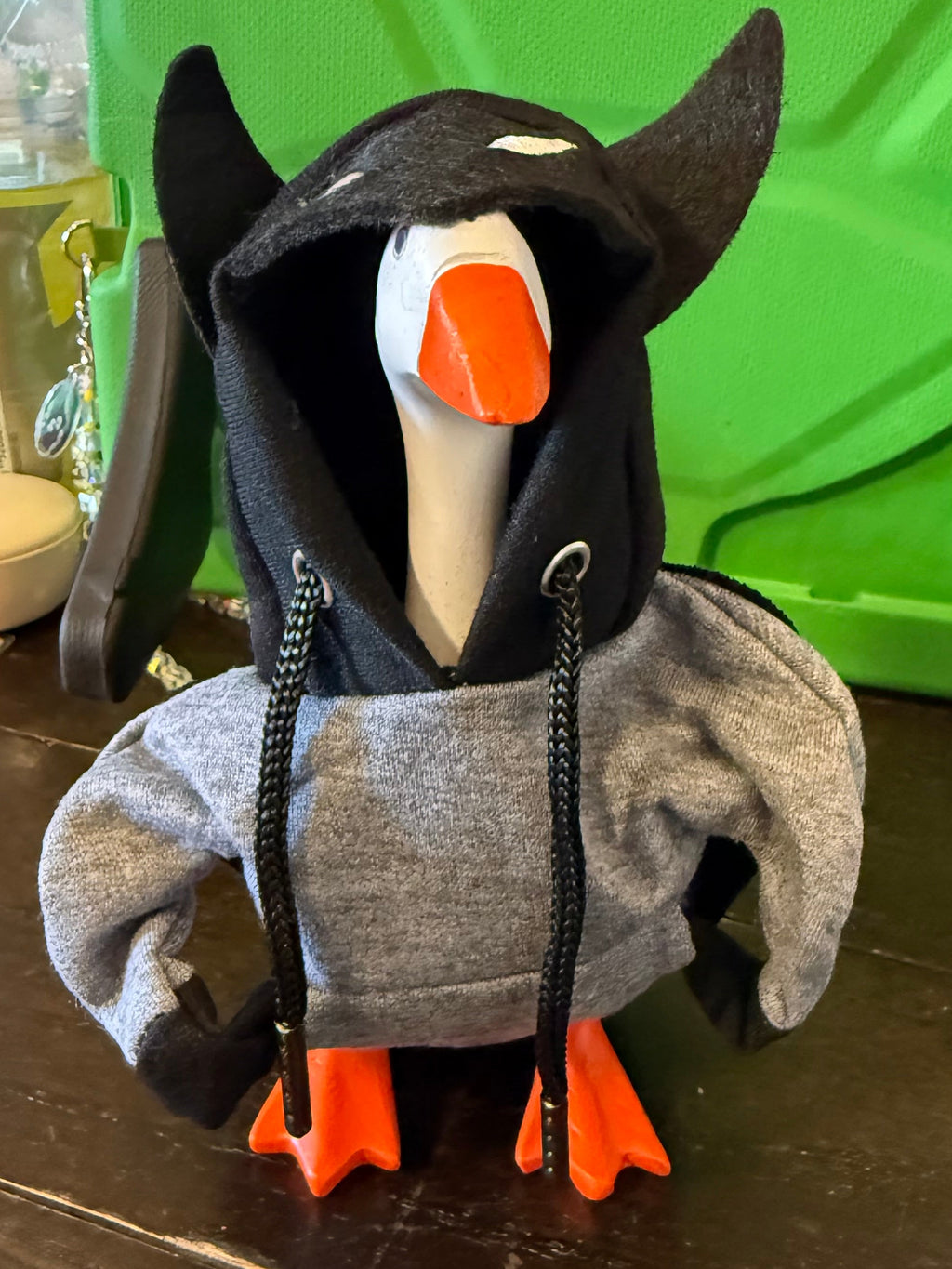 Mini 7” Goose Hoodie Outfit – Fits 7-Inch Desktop Geese