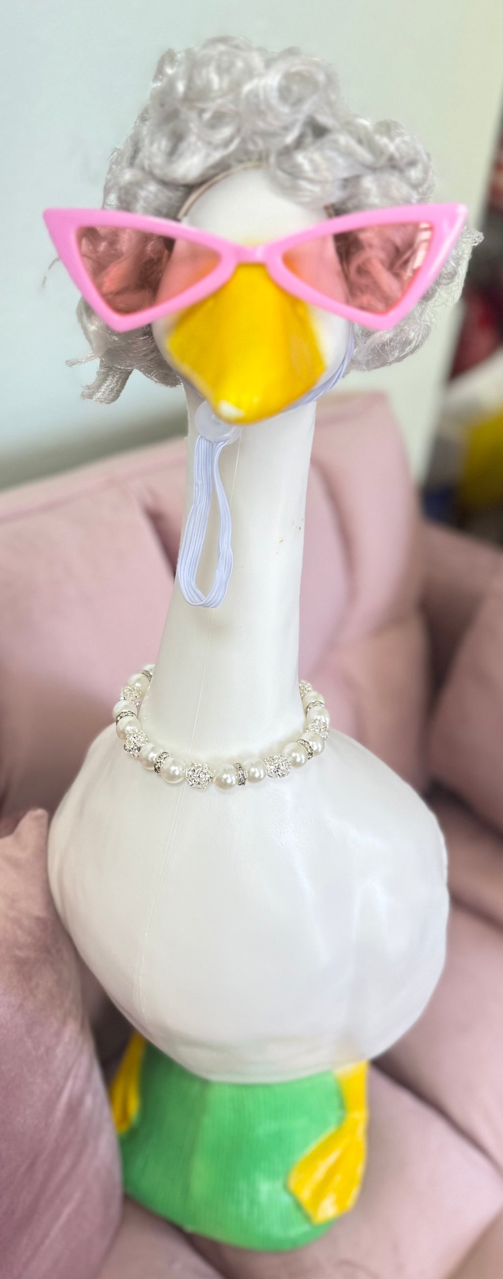 Grandmillennial Glam Goose™ Set – Silver Curl Wig, Pink Cat-Eye Sunglasses & Pearl Necklace