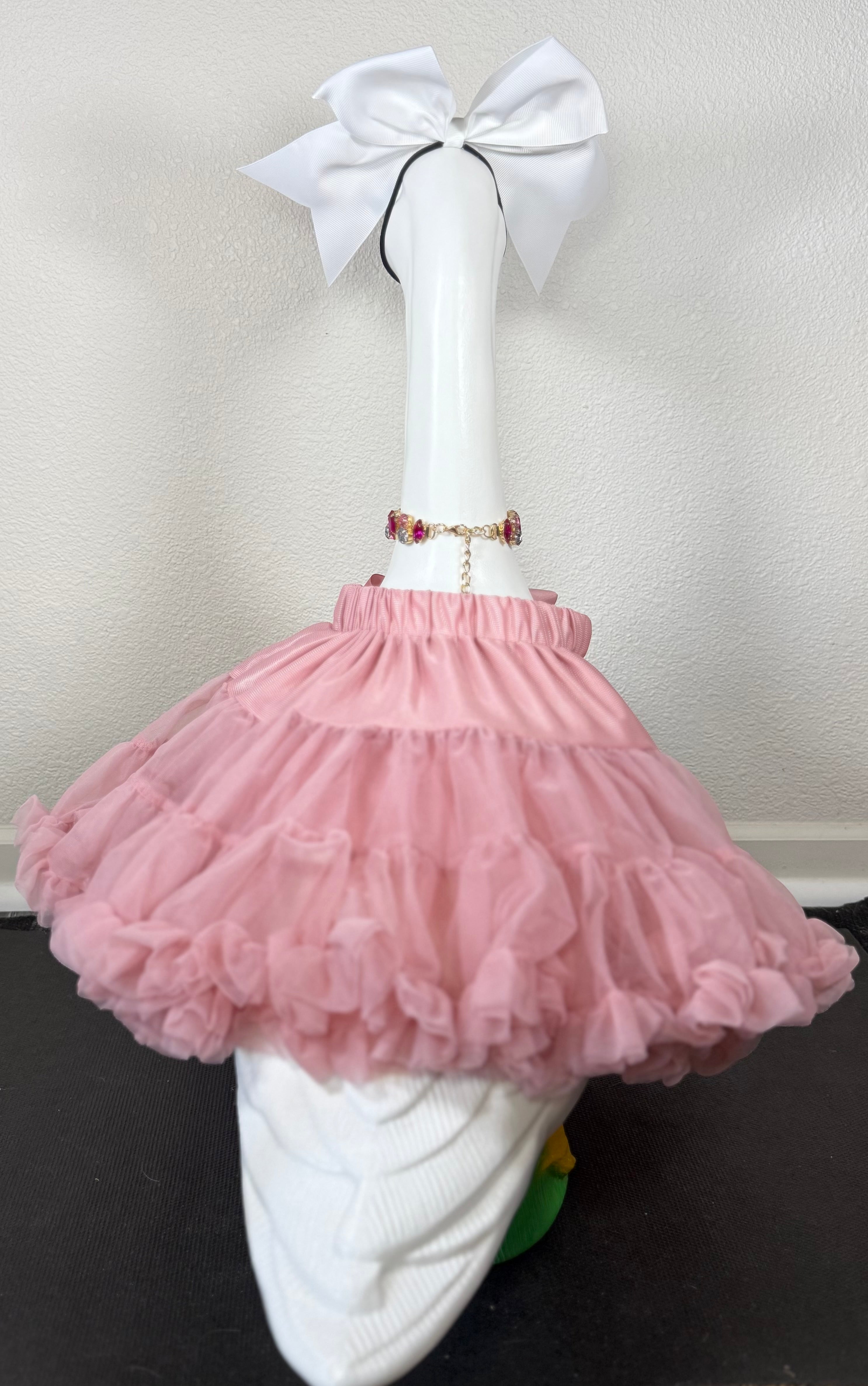 Signature Tutu Goose Outfit Set – Bow + Gem Necklace (Blush Pink, Mint Green, or Ruby Red)